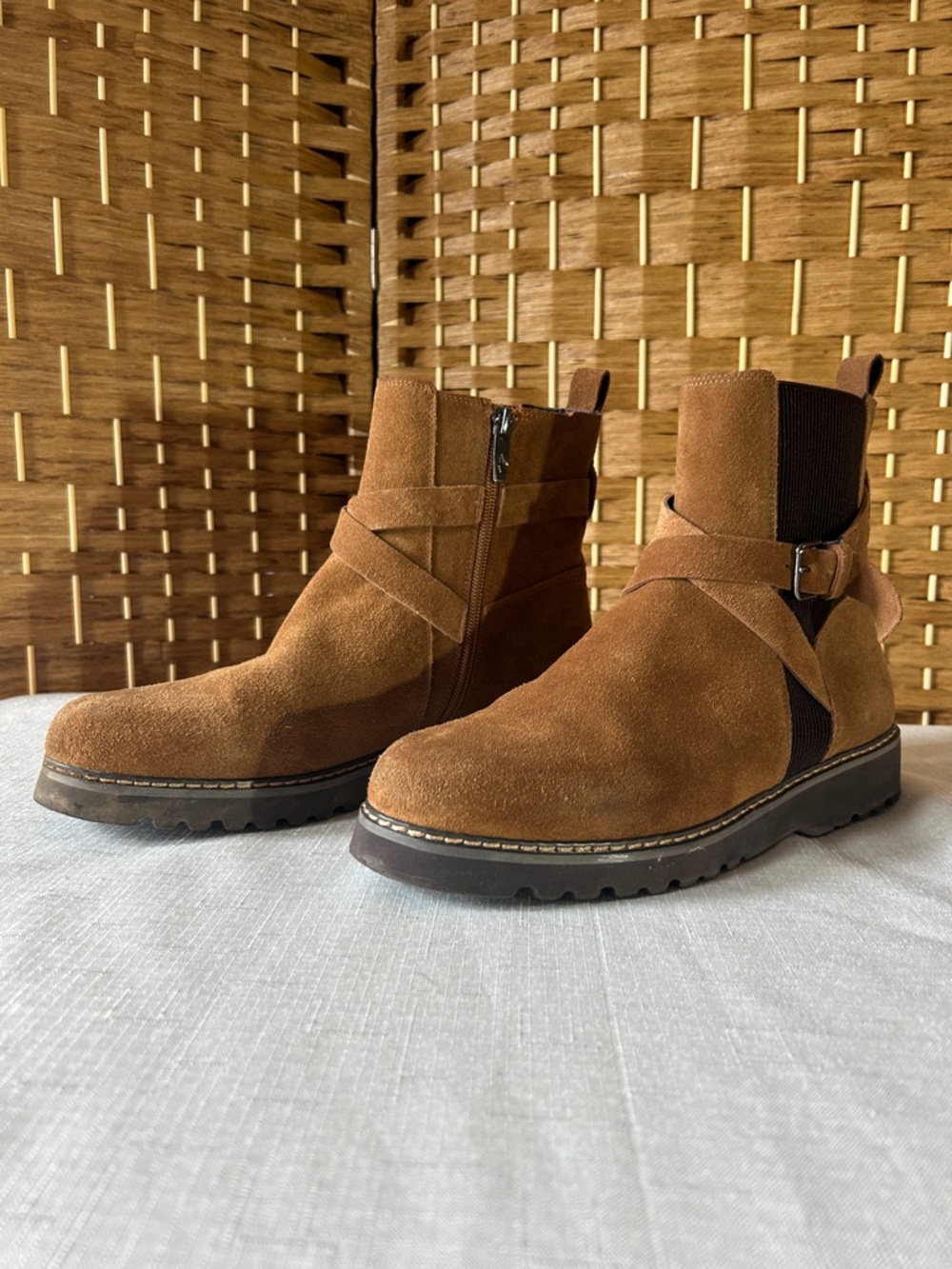 Donald Pliner Moto Suede Ankle Boots Brown Lug Sole Buckle Side Zip Wm 9M